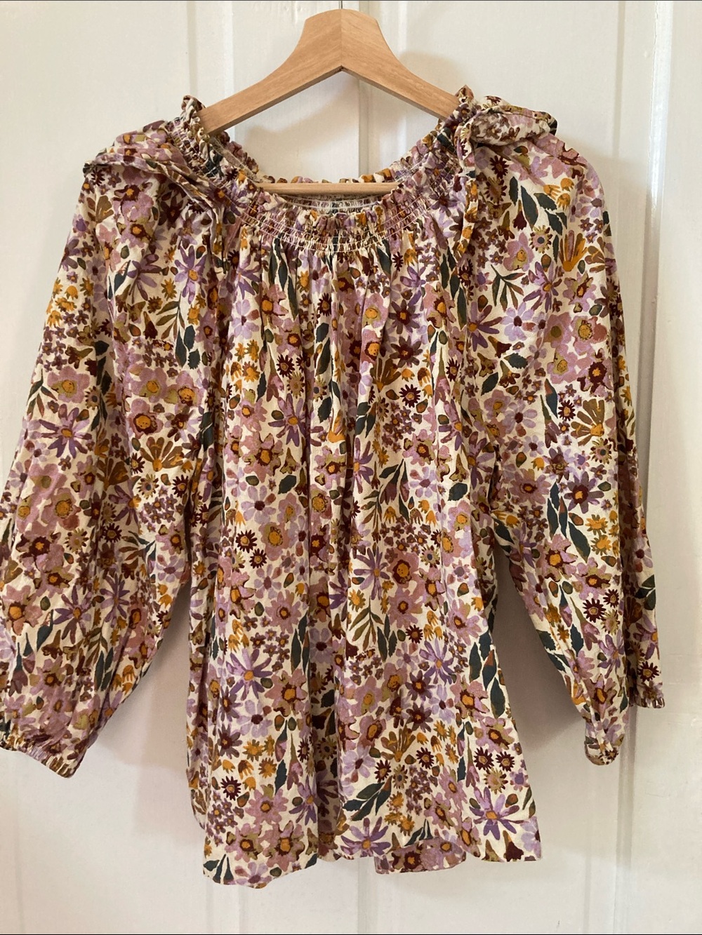 Floral Ruffle shoulder top - Picture 1 of 5